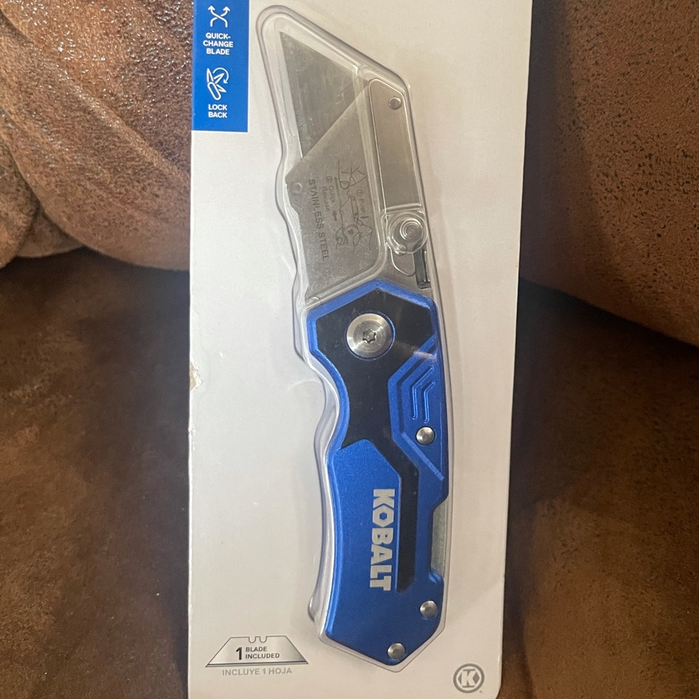 Folding utility knife